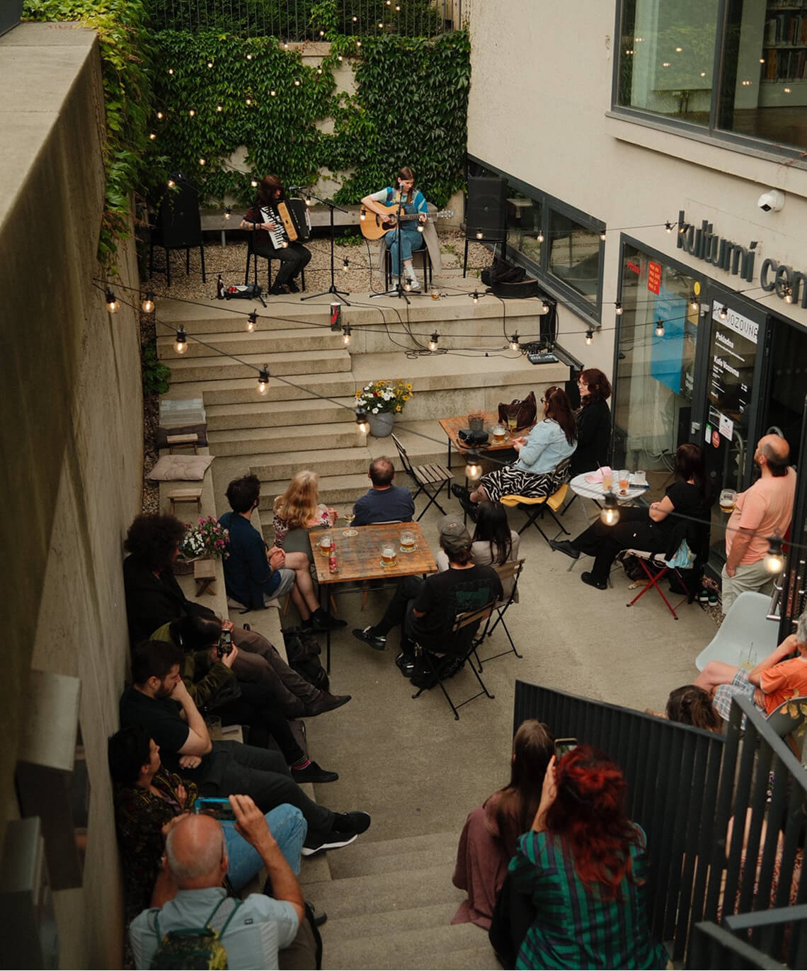 Kulturní centrum Vozovna v okolí Yards Žižkov.